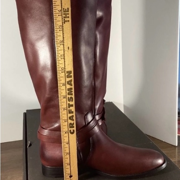 NIB Frye Melissa Belted Tall Riding boots in Merlot color, size 9. - Picture 4 of 9